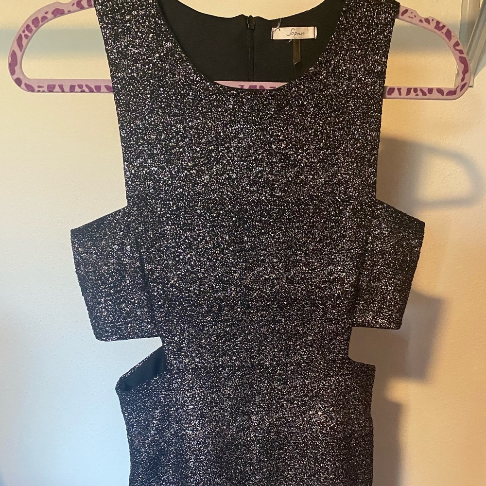 Short/tight dress (New Years)